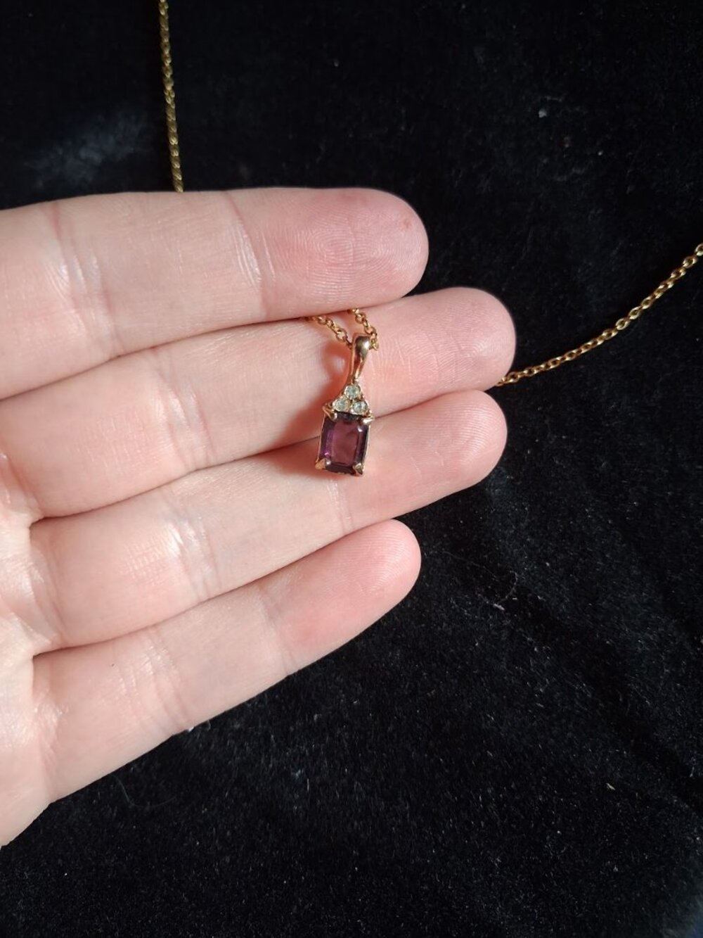 18 inch Purple stoned necklace
